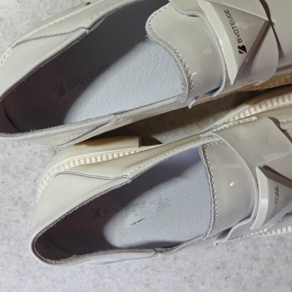 Bvoteuge Cream Patent Loafer Shoes 7.5 Minimalist Quietlux Dress Classic Career - Picture 6 of 9